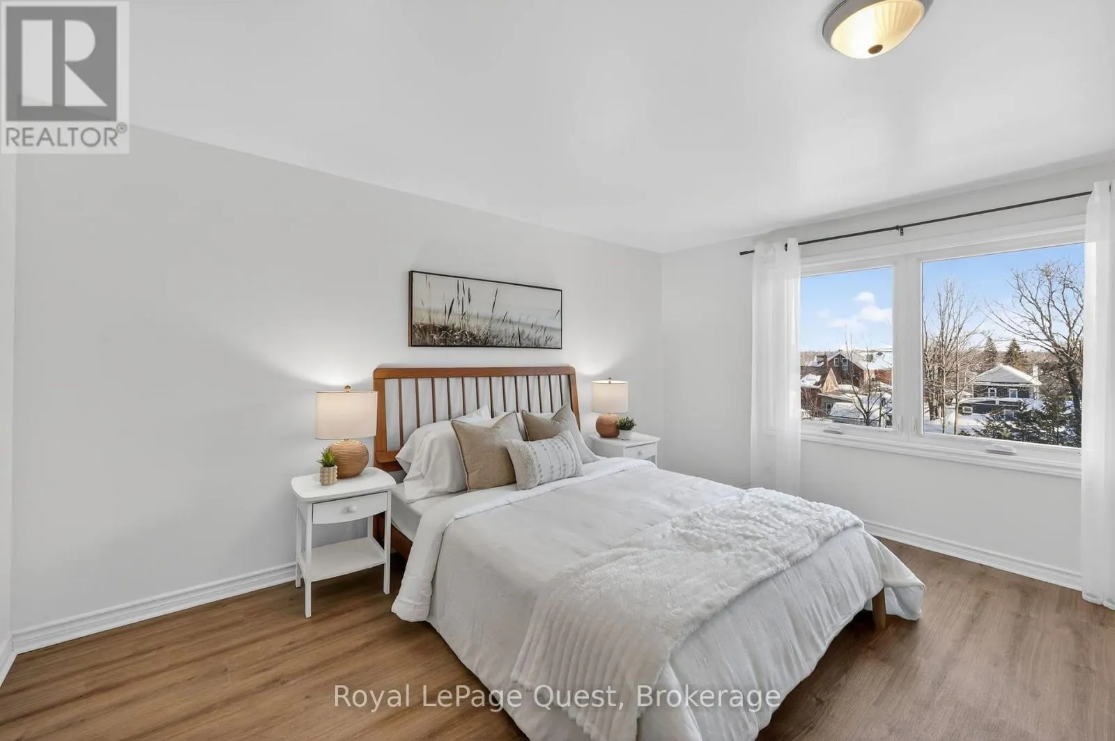 109 BRANT STREET E
