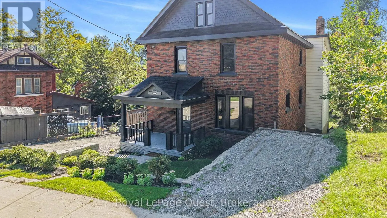 109 BRANT STREET E
