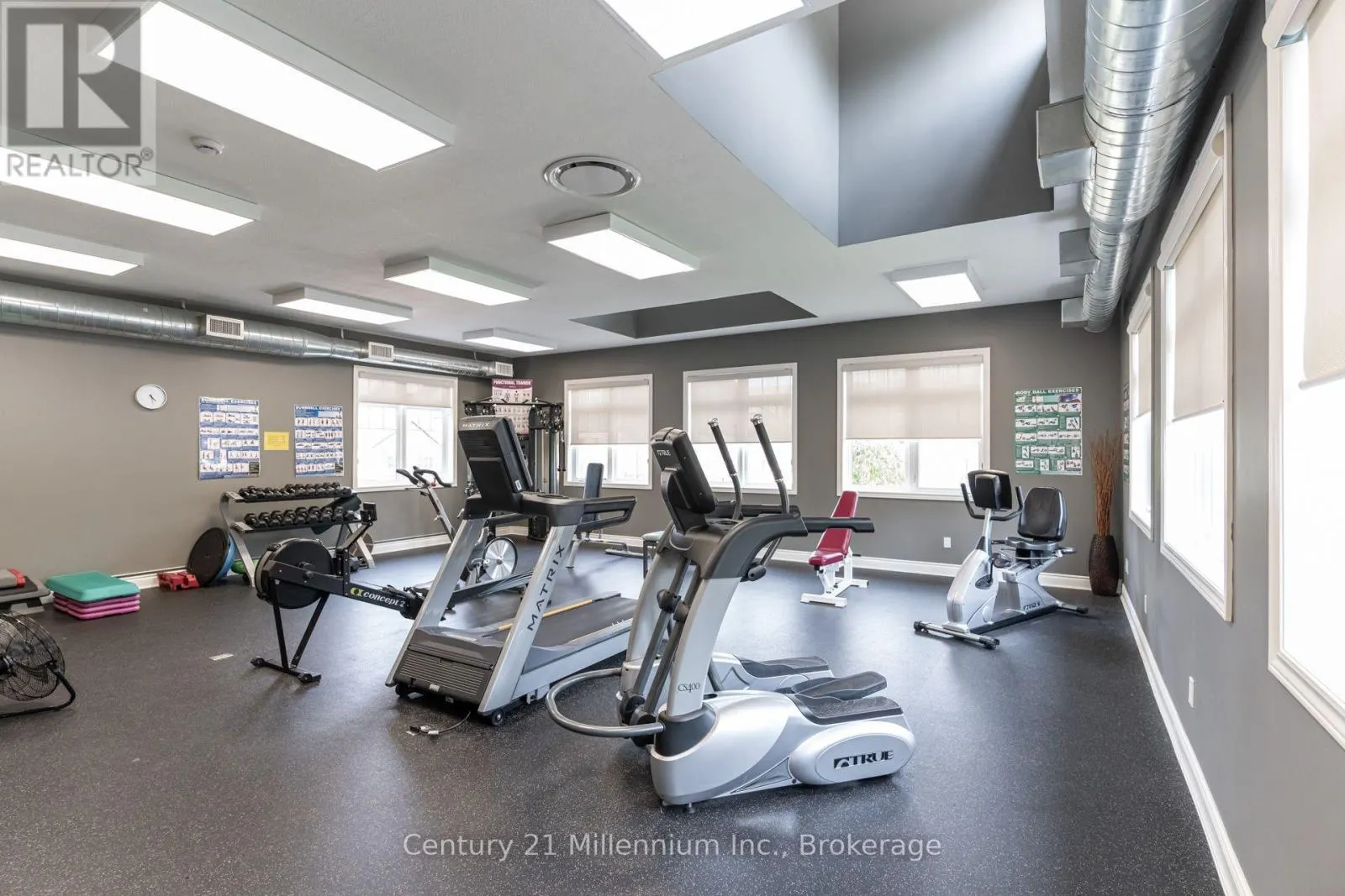 37 - 37 SILVER GLEN BOULEVARD #37