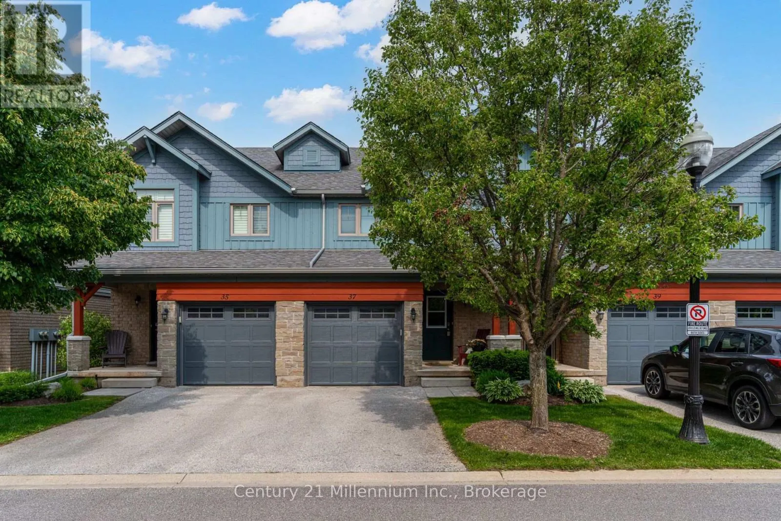 37 - 37 SILVER GLEN BOULEVARD #37
