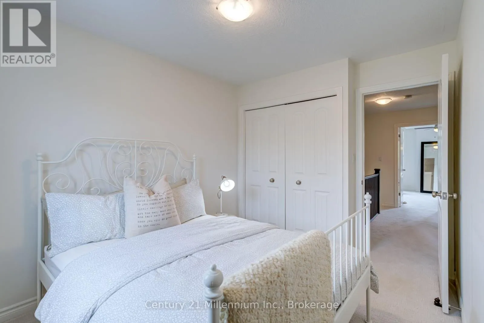 37 - 37 SILVER GLEN BOULEVARD #37
