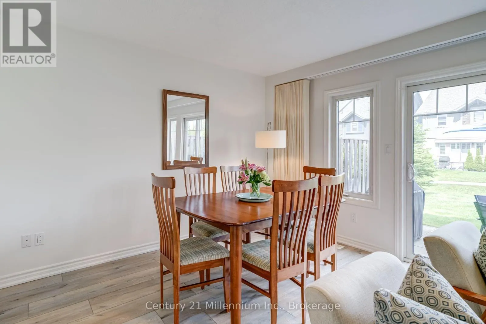 37 - 37 SILVER GLEN BOULEVARD #37