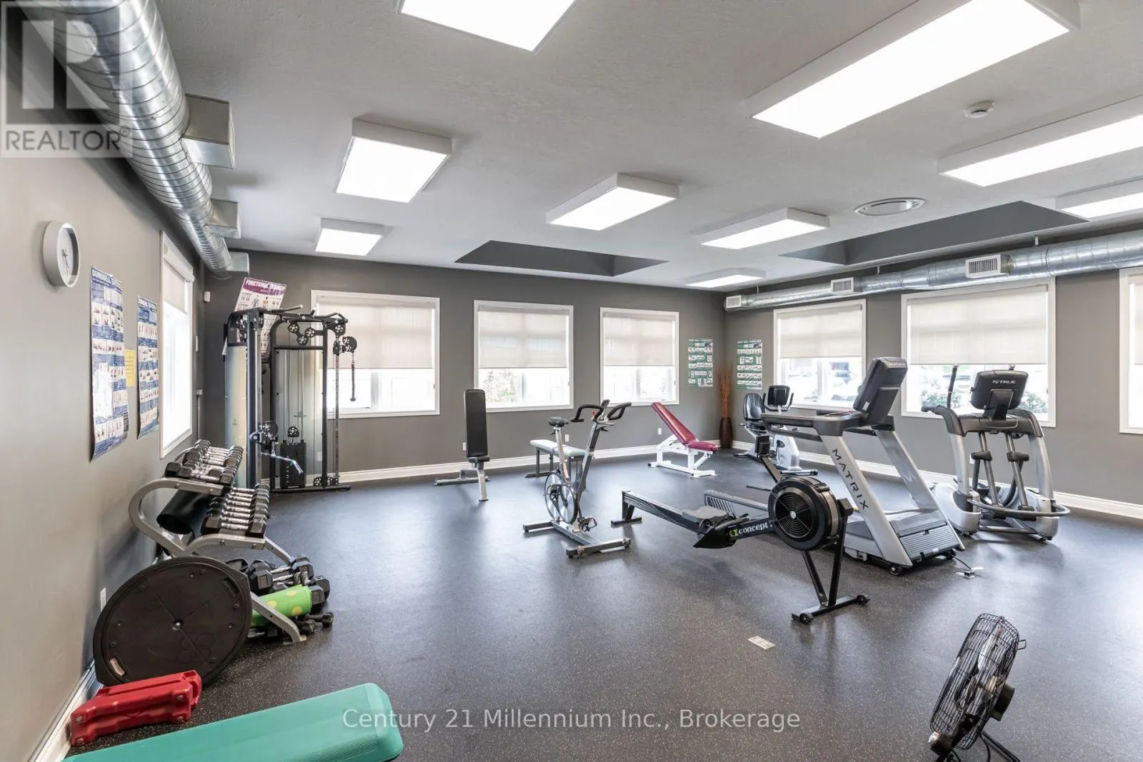 37 - 37 SILVER GLEN BOULEVARD #37