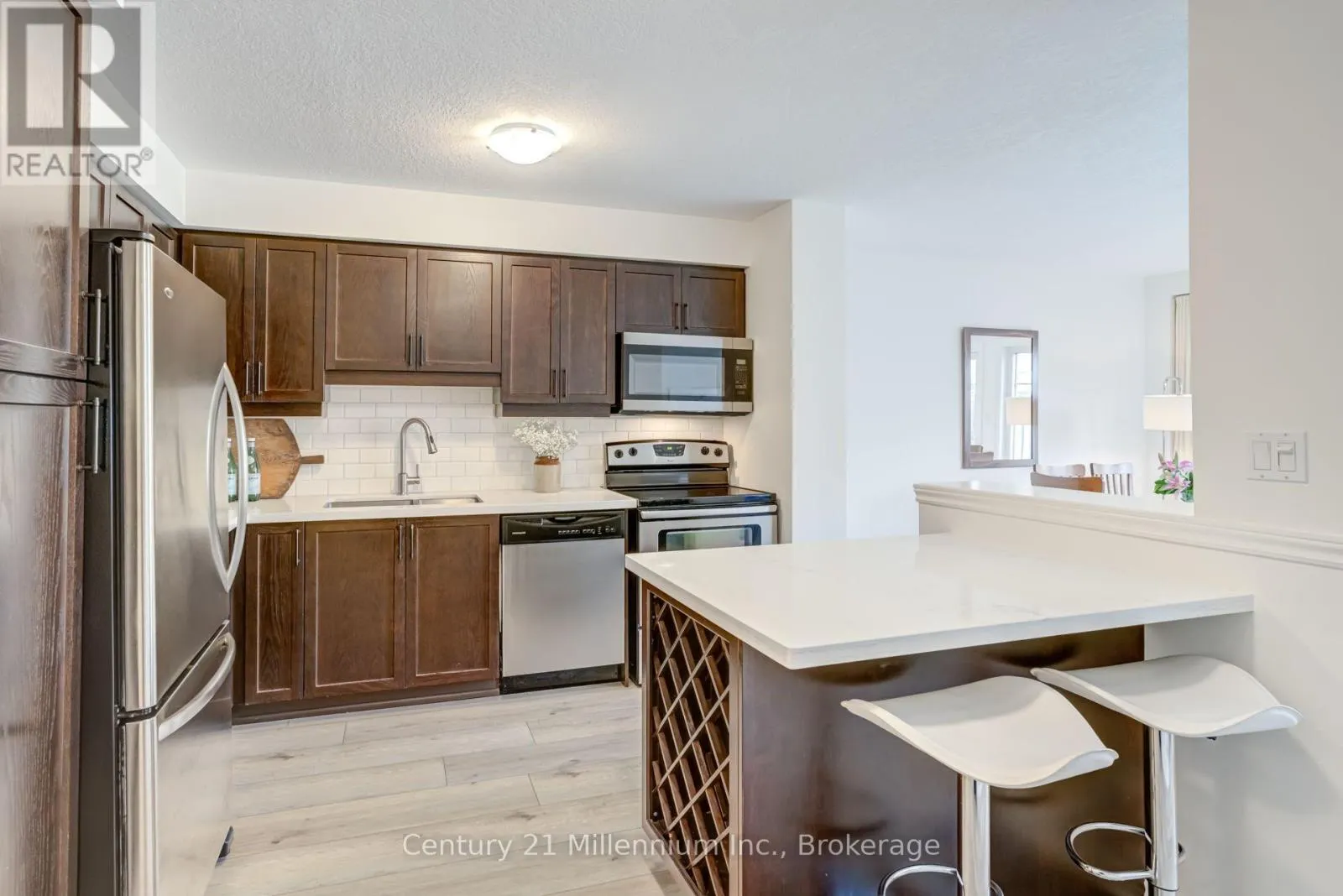 37 - 37 SILVER GLEN BOULEVARD #37