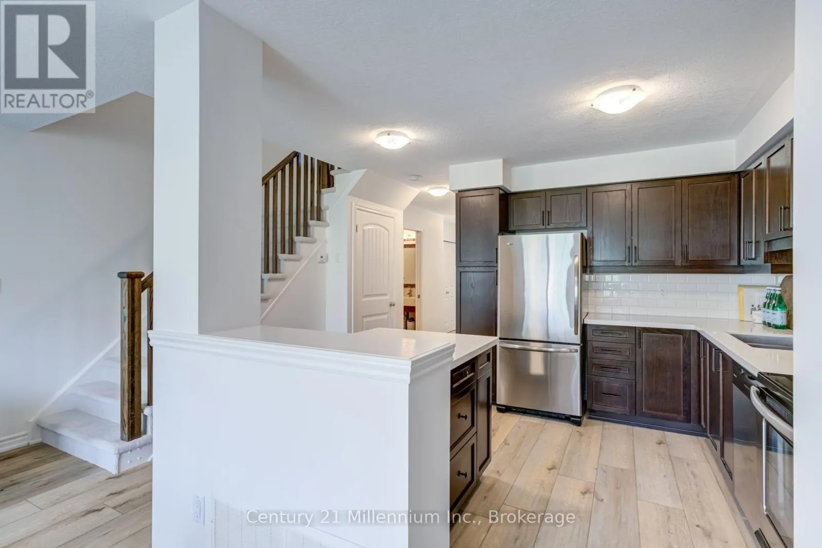 37 - 37 SILVER GLEN BOULEVARD #37