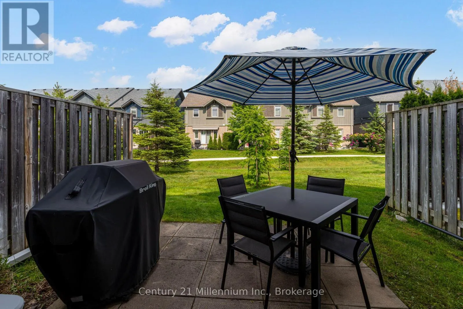 37 - 37 SILVER GLEN BOULEVARD #37