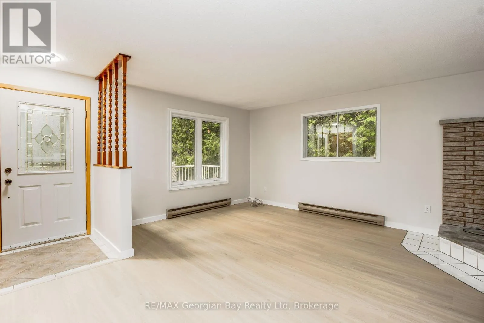 25 ALBERT AVENUE