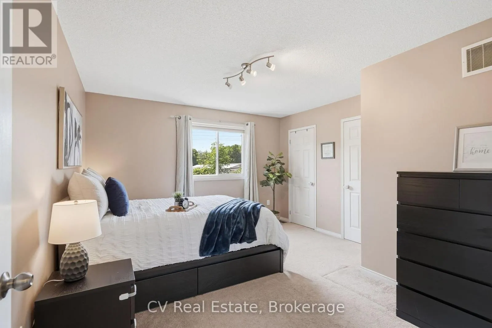 798 CORAL SPRINGS LANE