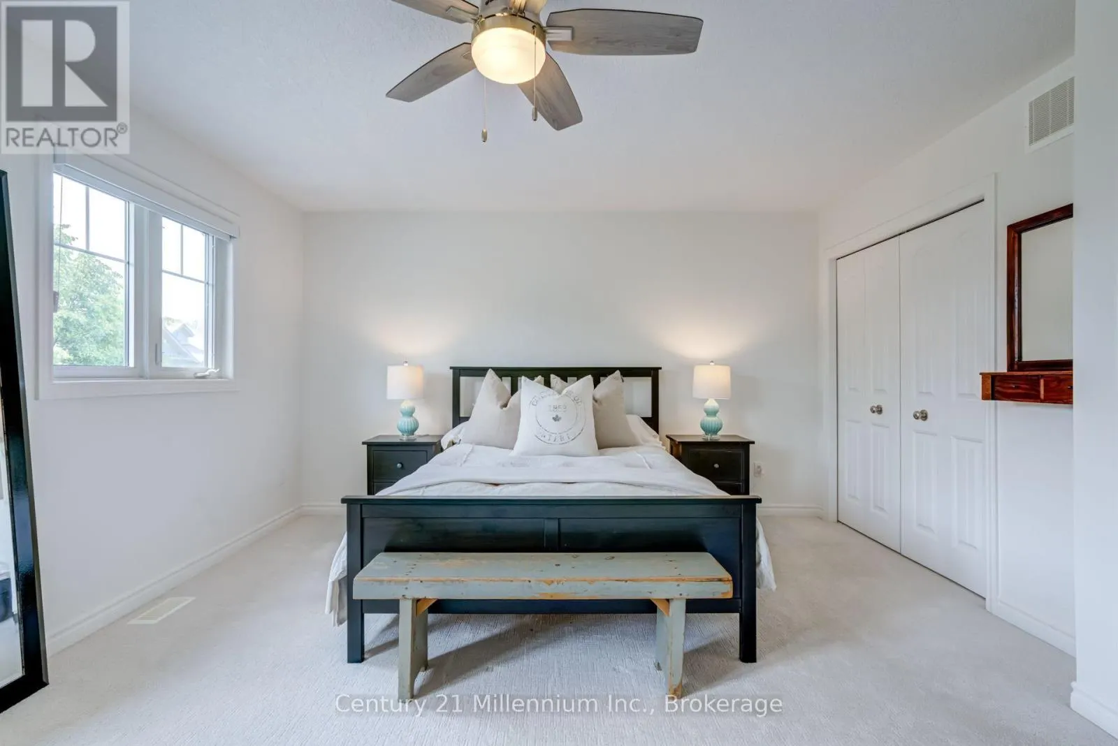 37 - 37 SILVER GLEN BOULEVARD #37
