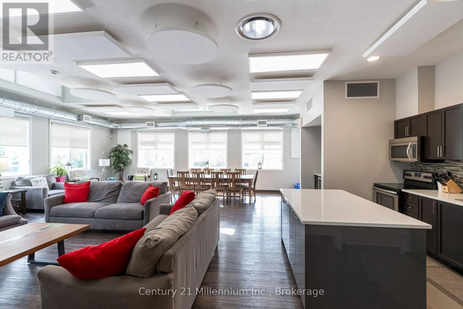37 - 37 SILVER GLEN BOULEVARD #37