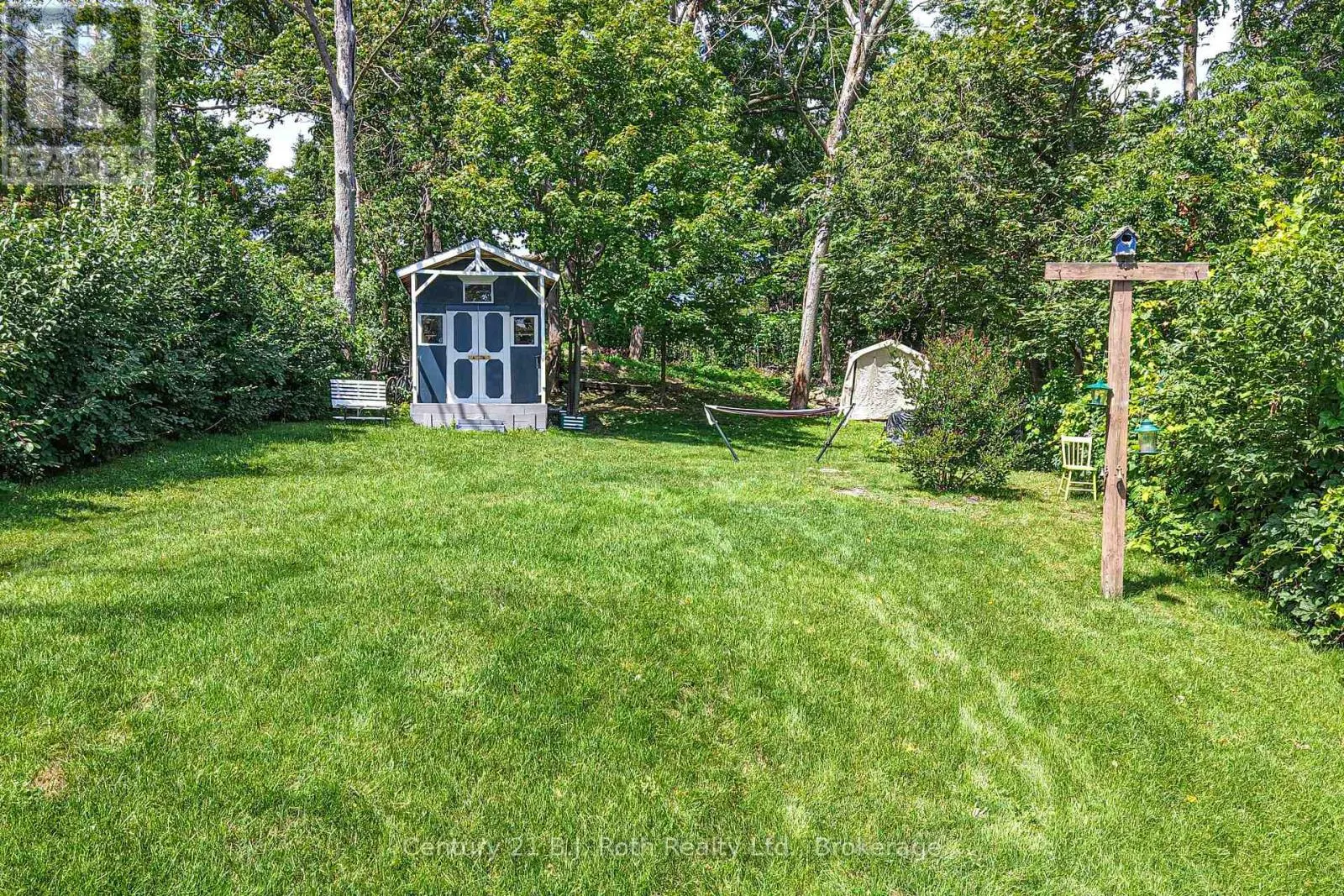 8 DUNN AVENUE