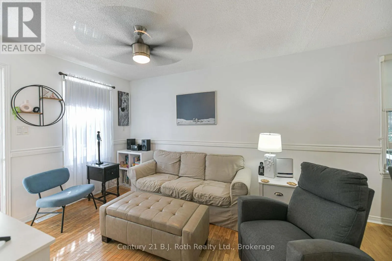 8 DUNN AVENUE
