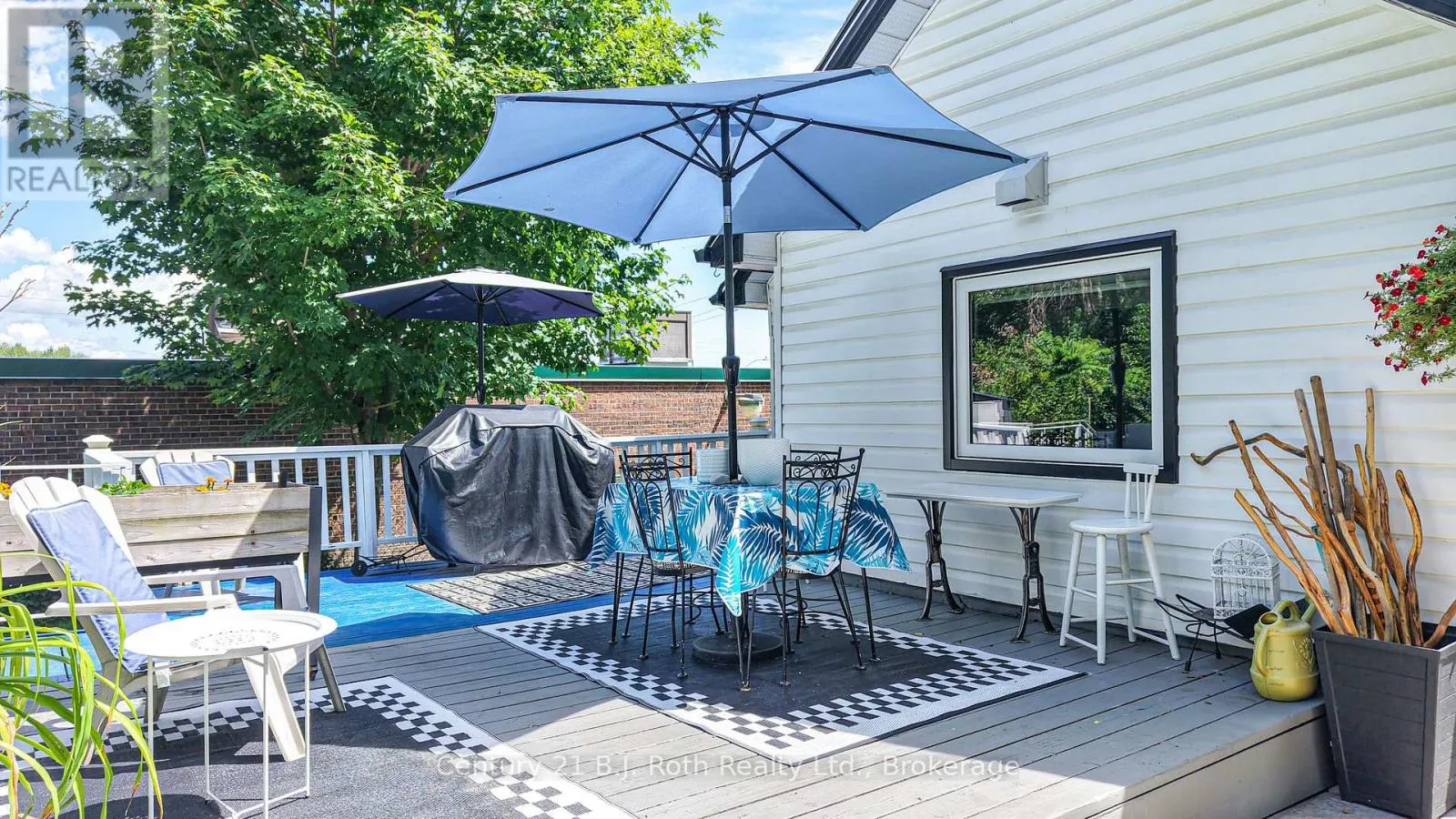 8 DUNN AVENUE
