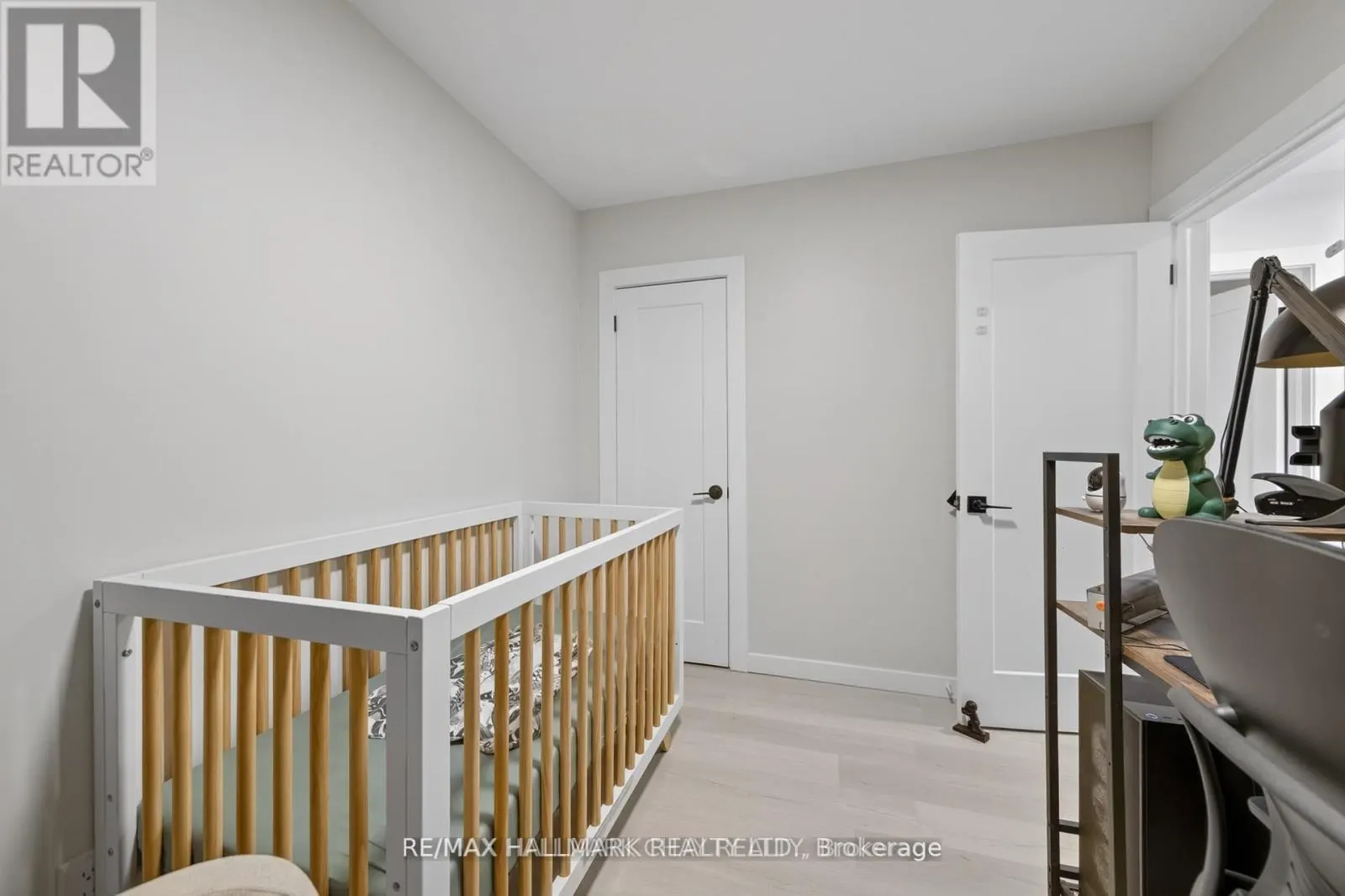 89 NORTH ST WEST (MAIN FLOOR ONLY) STREET N