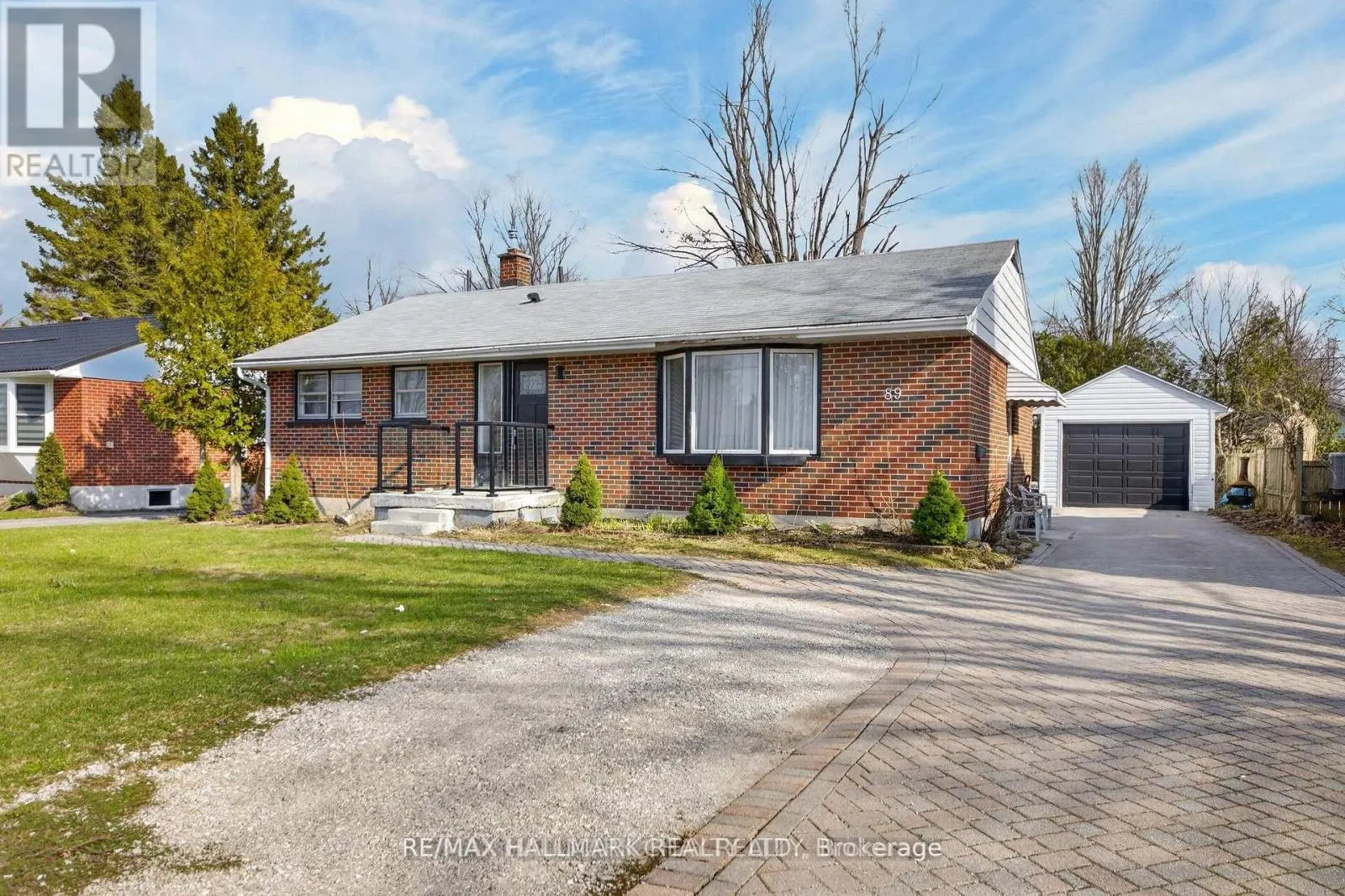 89 NORTH ST WEST (MAIN FLOOR ONLY) STREET N