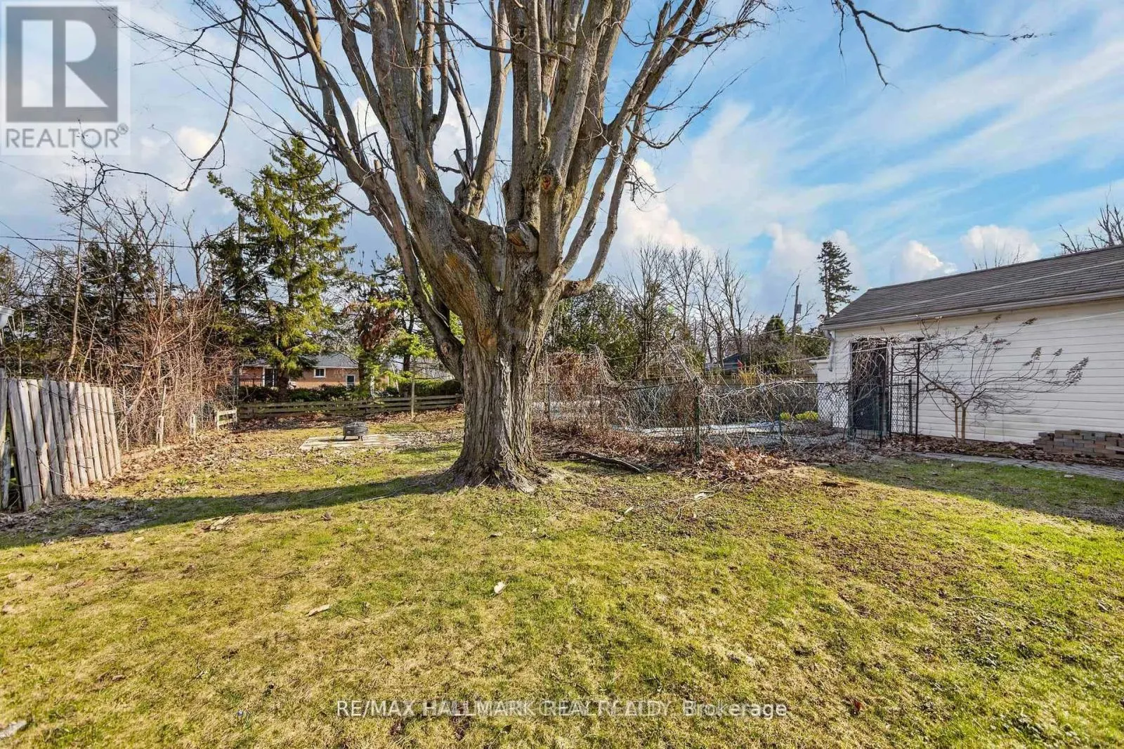89 NORTH ST WEST (MAIN FLOOR ONLY) STREET N