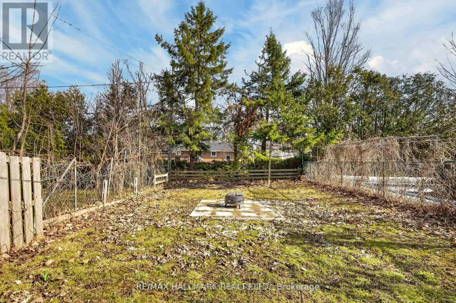 89 NORTH ST WEST (MAIN FLOOR ONLY) STREET N