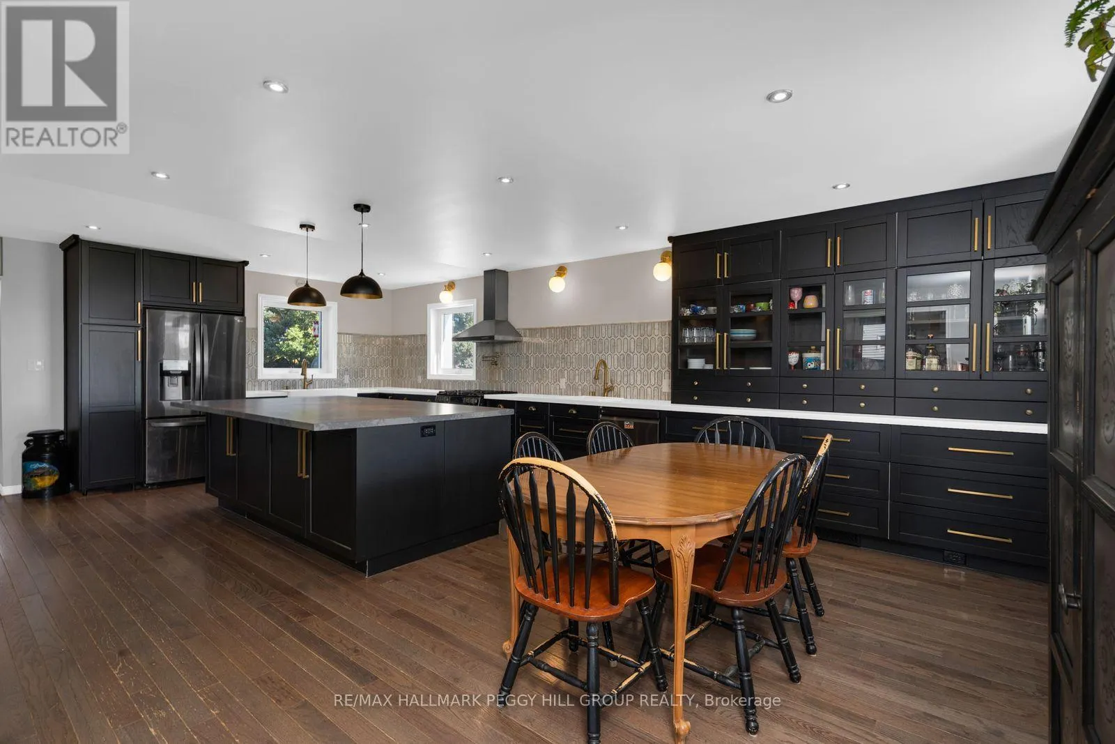 312 LAFONTAINE ROAD W