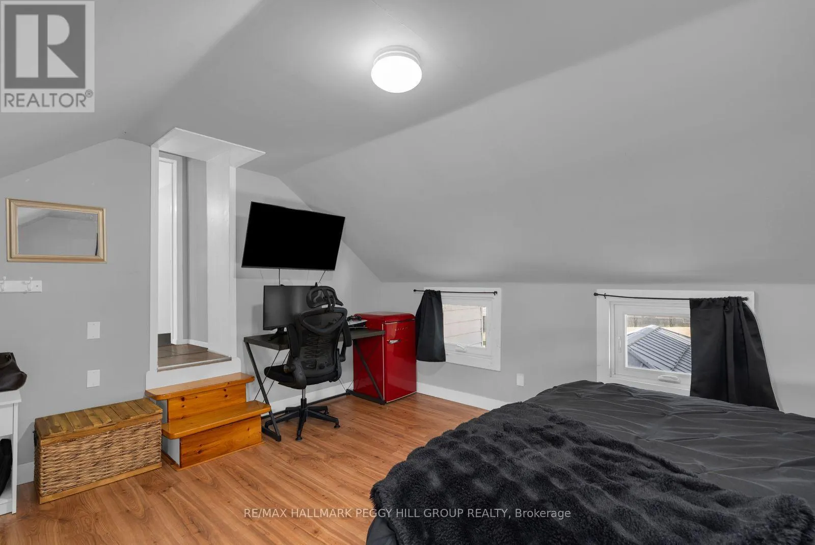 312 LAFONTAINE ROAD W