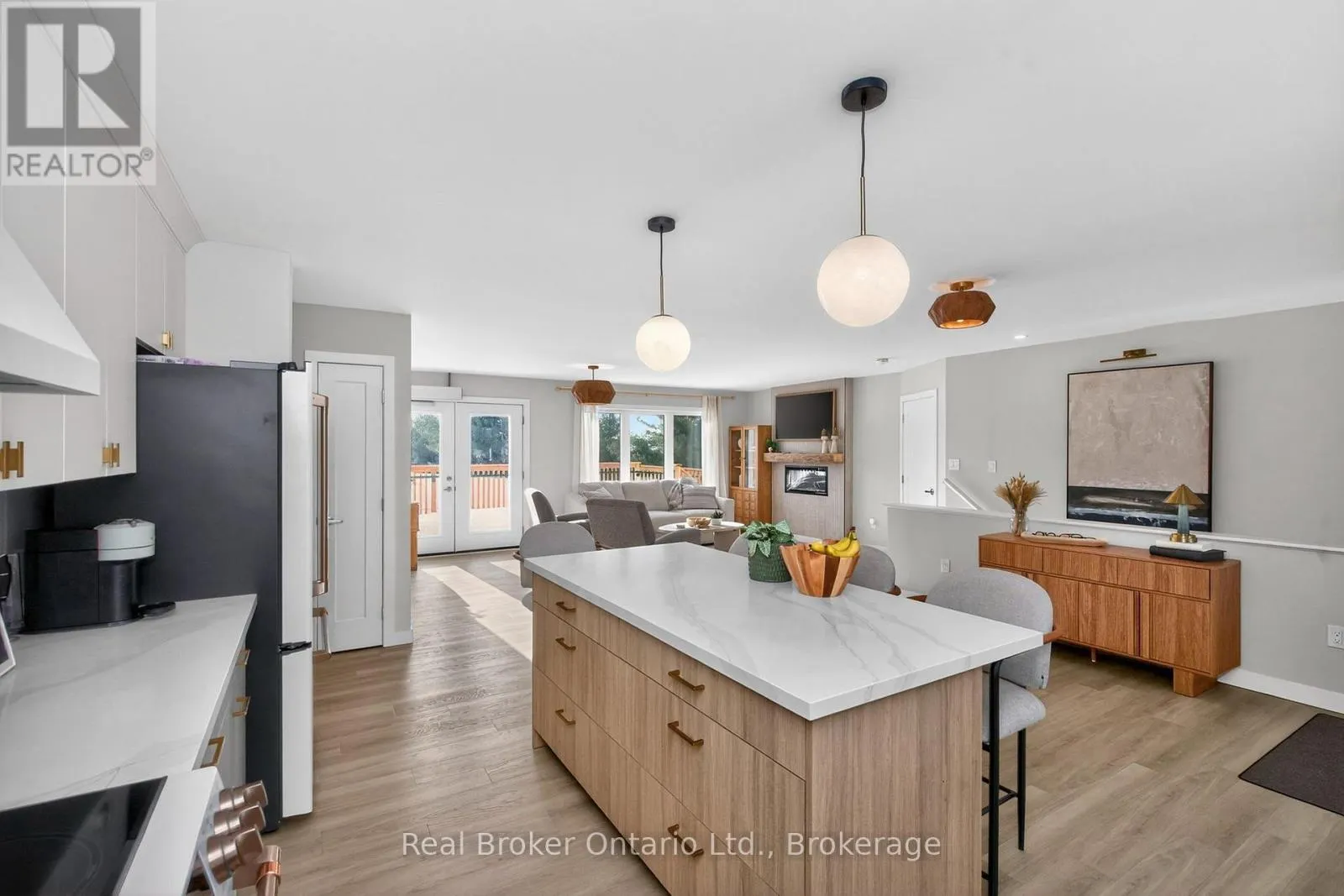 597 LAFONTAINE  ROAD W