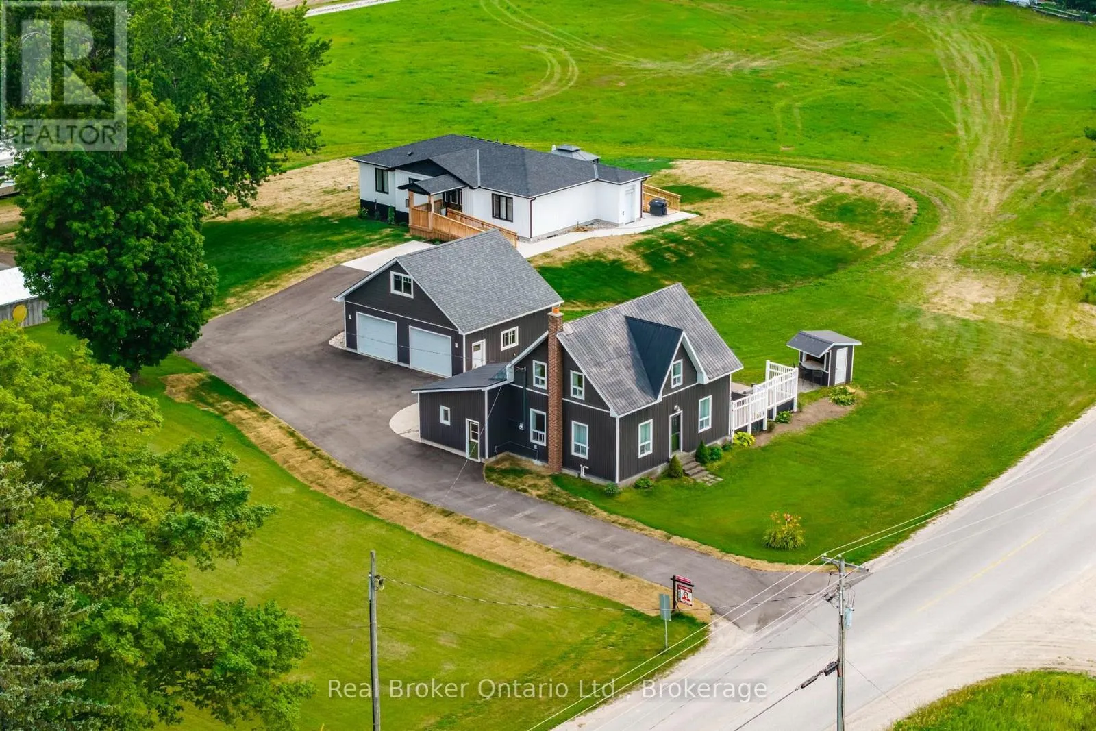 597 LAFONTAINE  ROAD W
