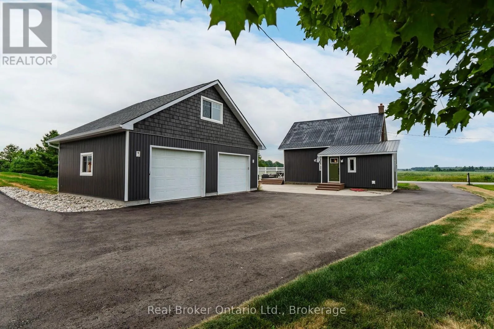 597 LAFONTAINE  ROAD W