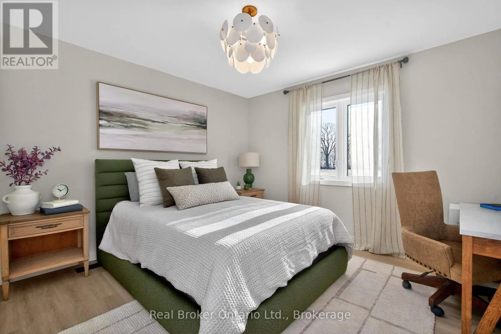 597 LAFONTAINE  ROAD W