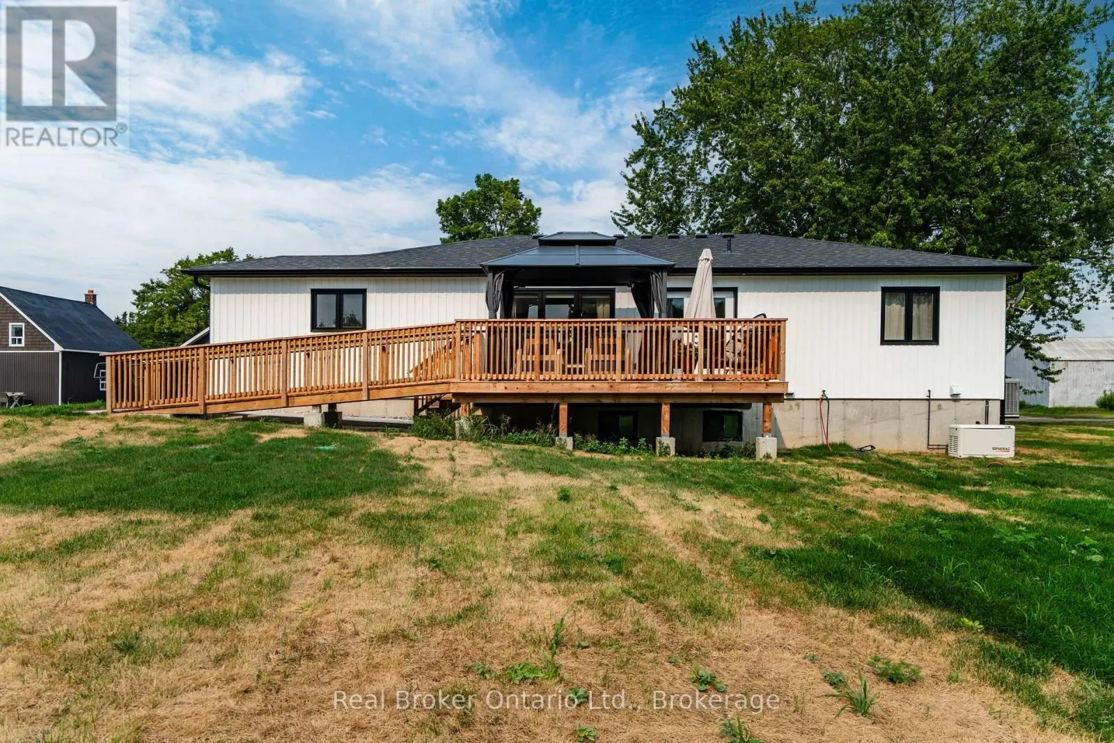 597 LAFONTAINE  ROAD W