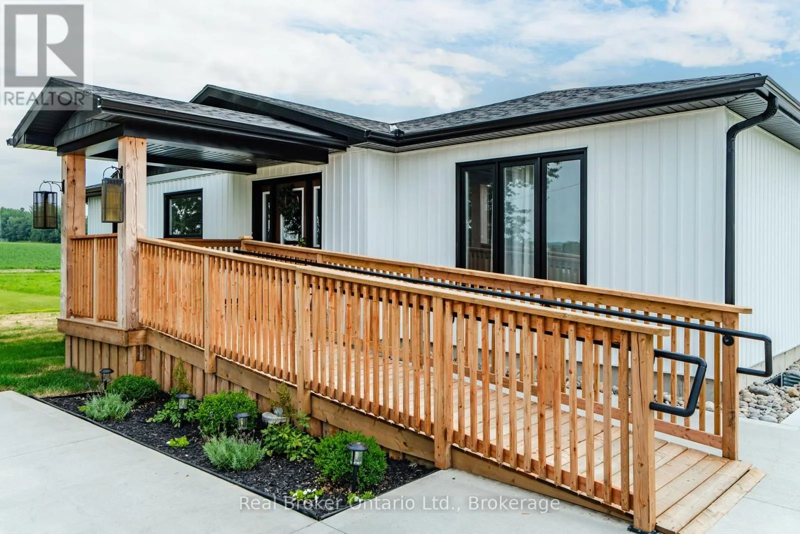 597 LAFONTAINE  ROAD W