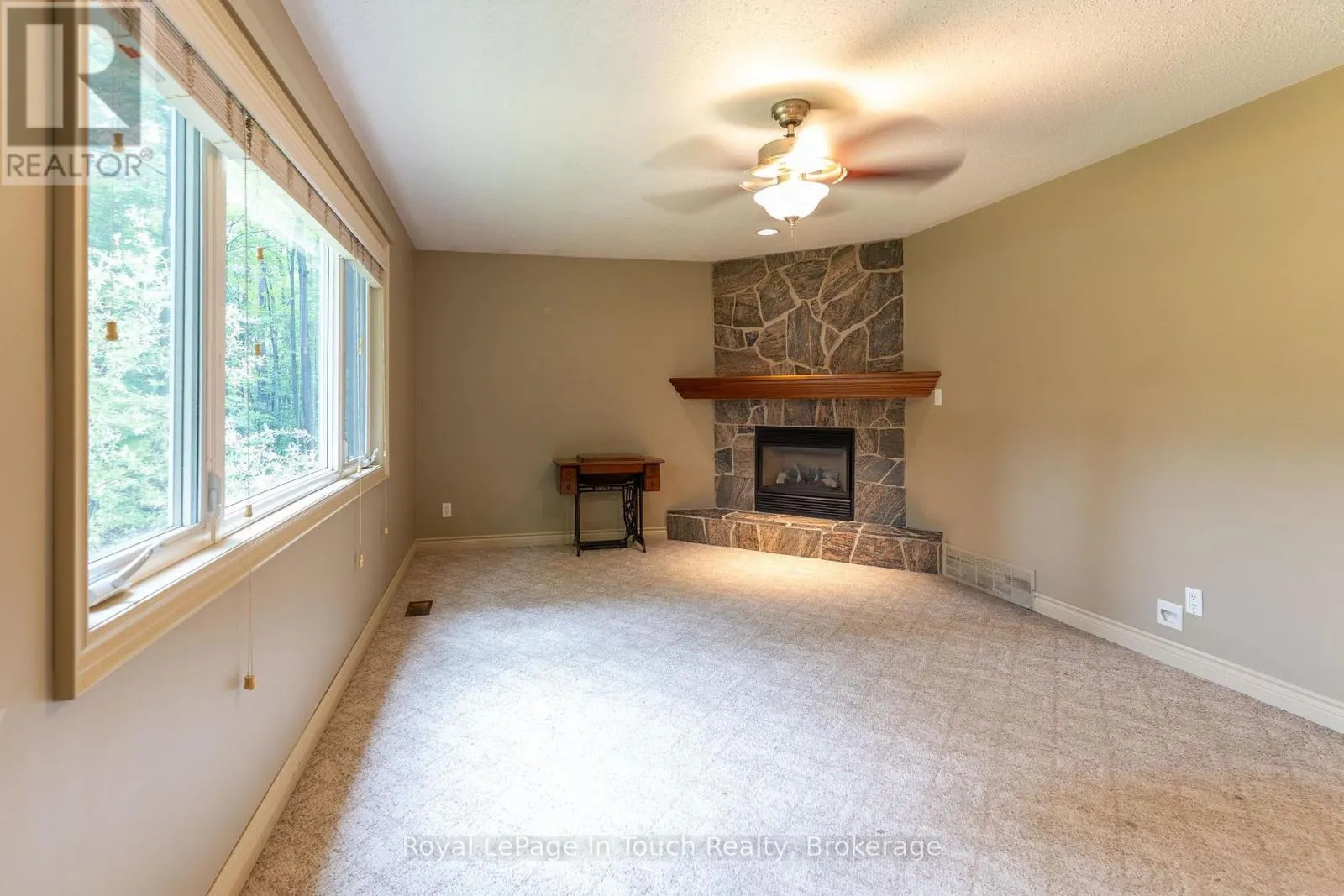 1749 GRATRIX ROAD