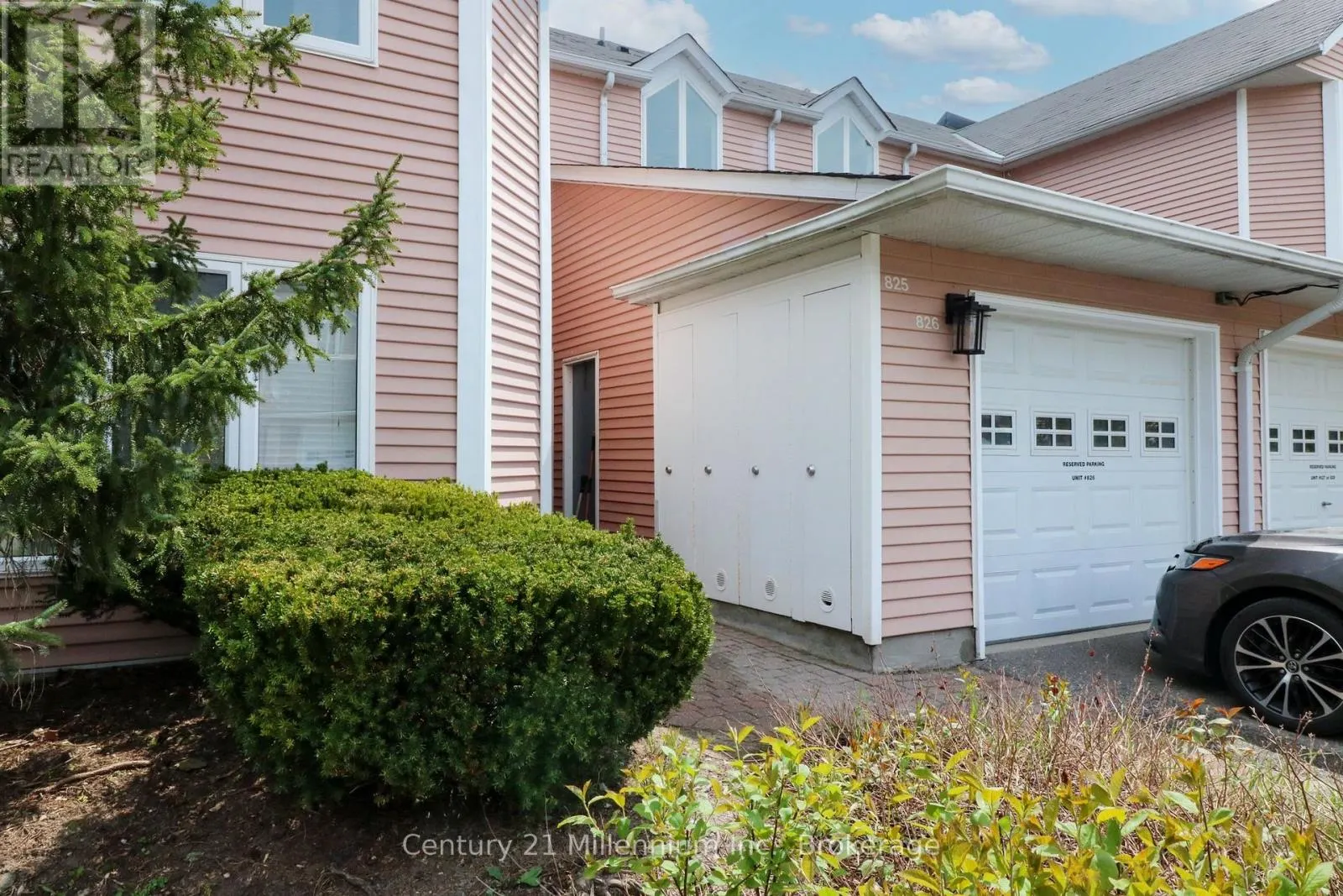 825 - 34 DAWSON DRIVE #825