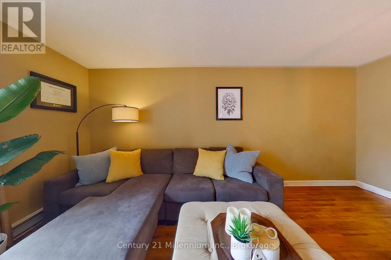 825 - 34 DAWSON DRIVE #825