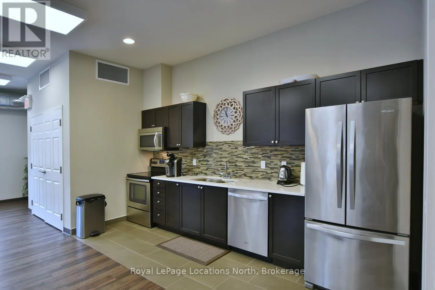 38 SILVER GLEN BOULEVARD