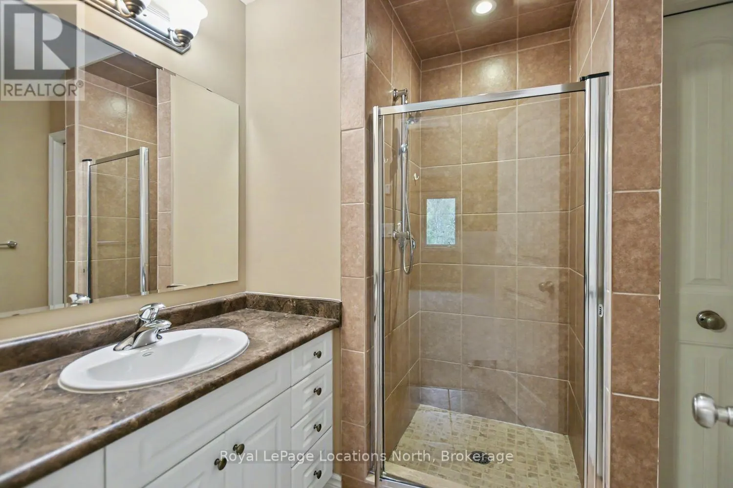 38 SILVER GLEN BOULEVARD