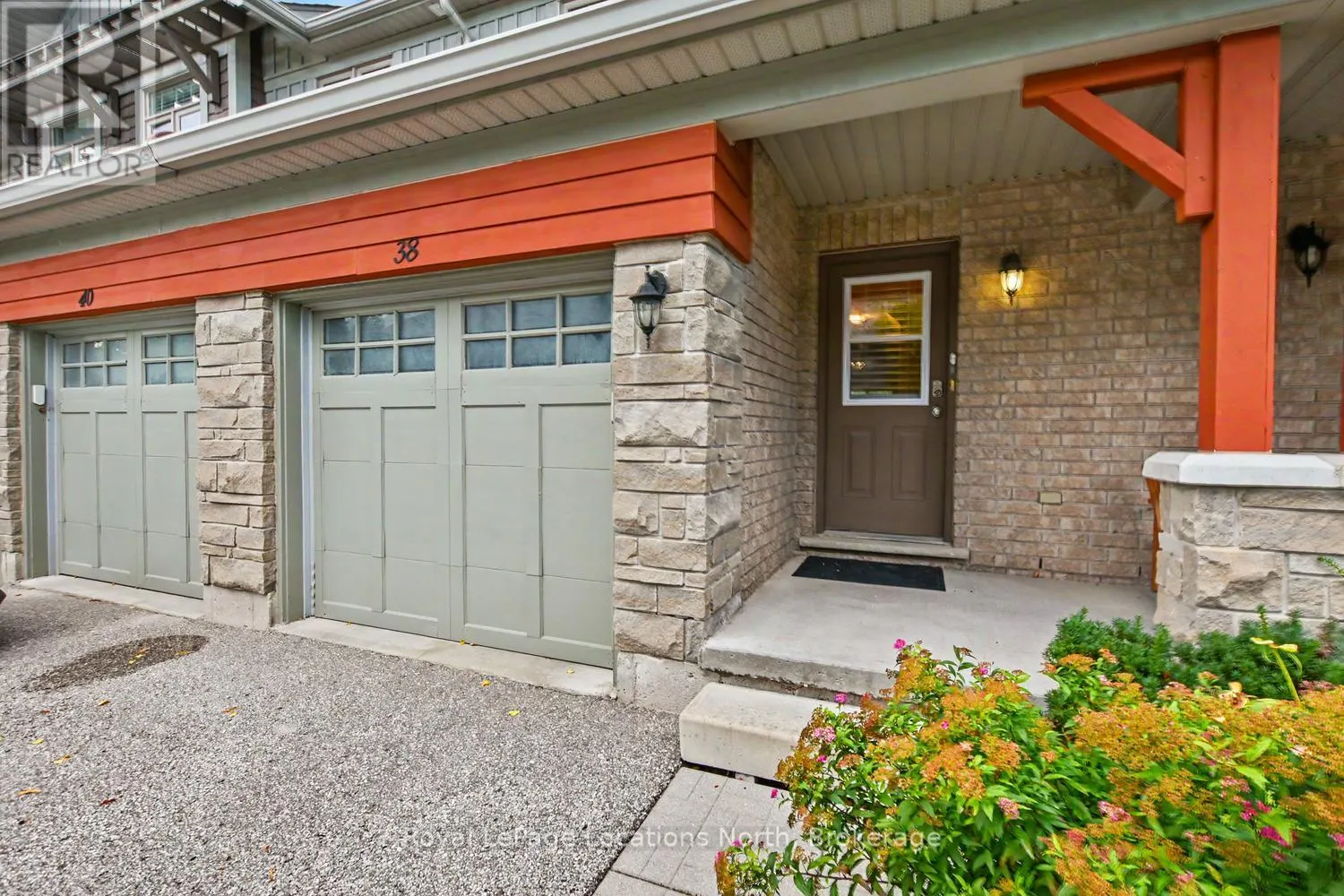 38 SILVER GLEN BOULEVARD