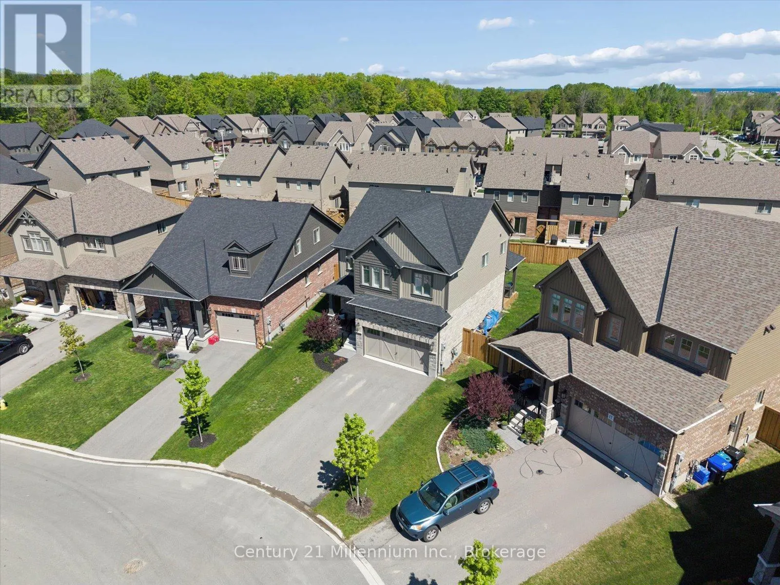 15 MAIDENS CRESCENT