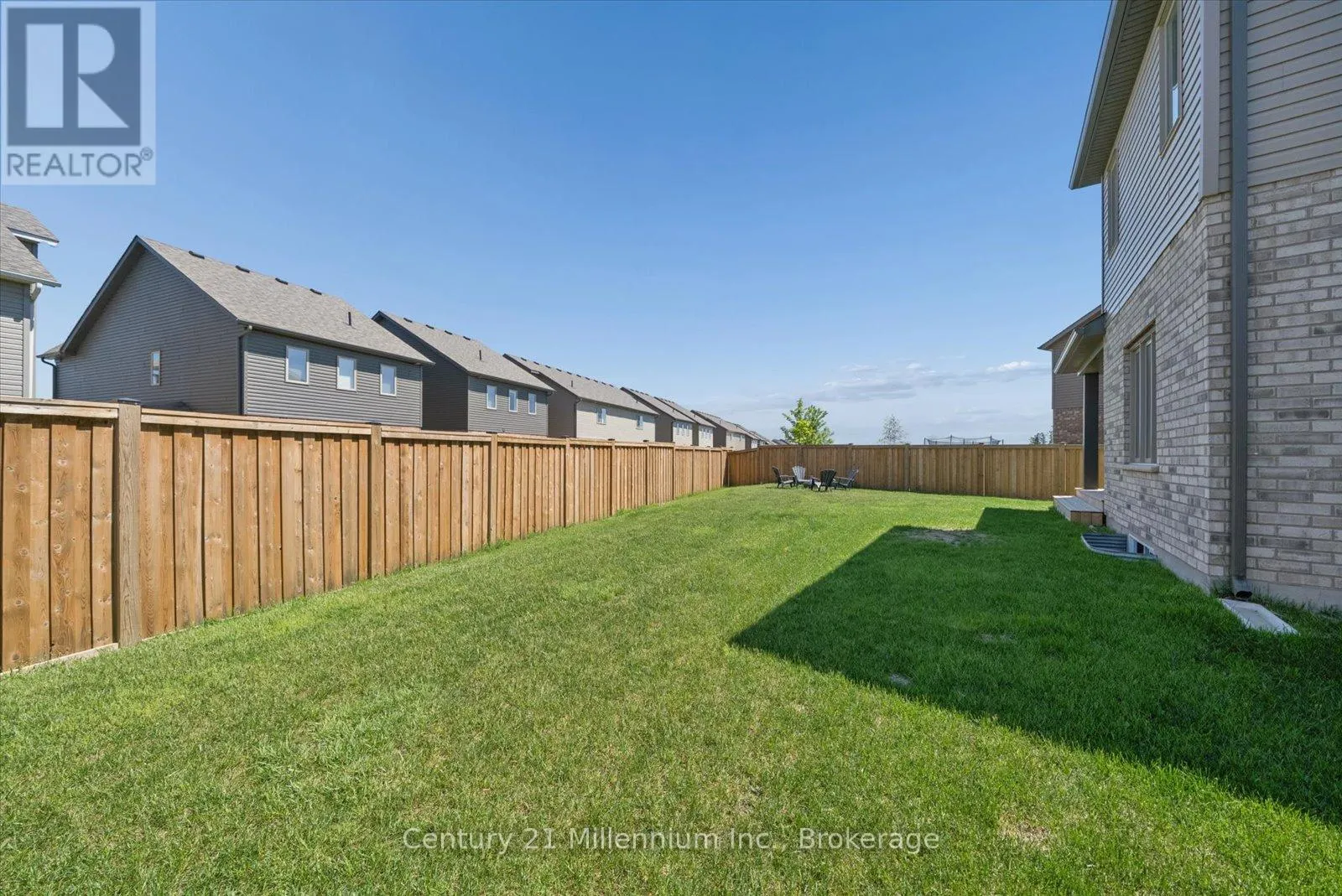 15 MAIDENS CRESCENT