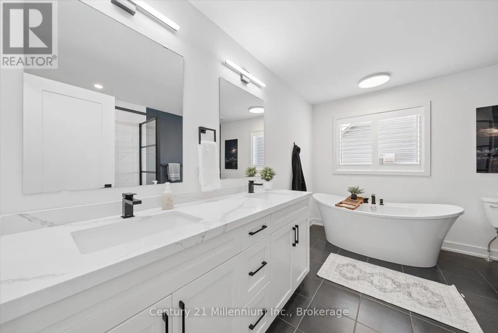 15 MAIDENS CRESCENT