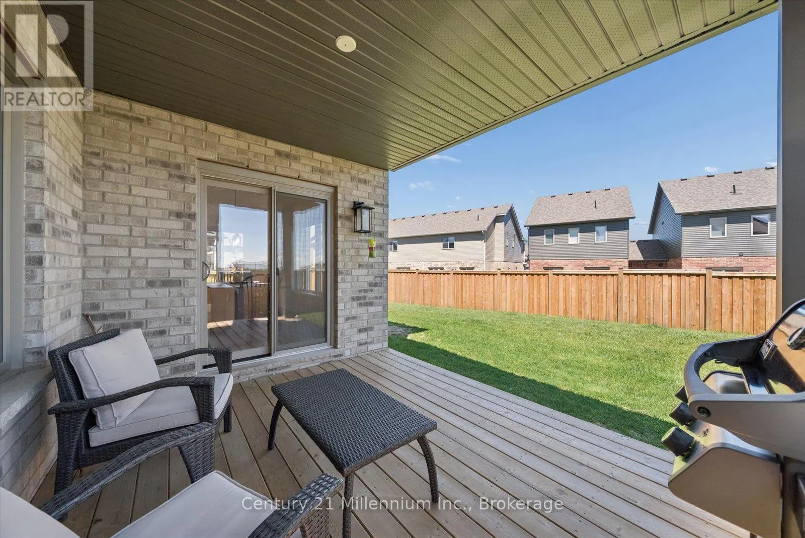 15 MAIDENS CRESCENT