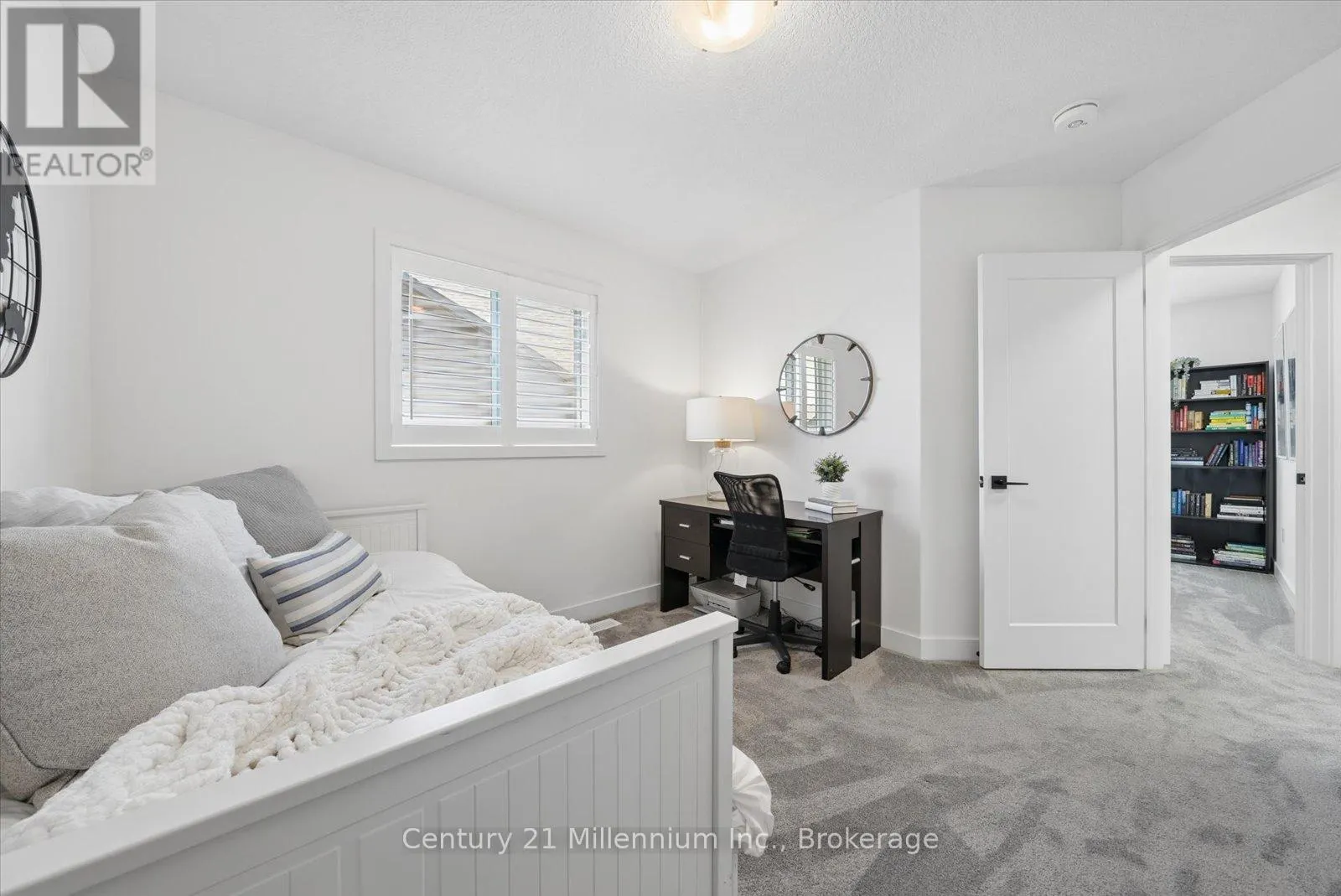 15 MAIDENS CRESCENT
