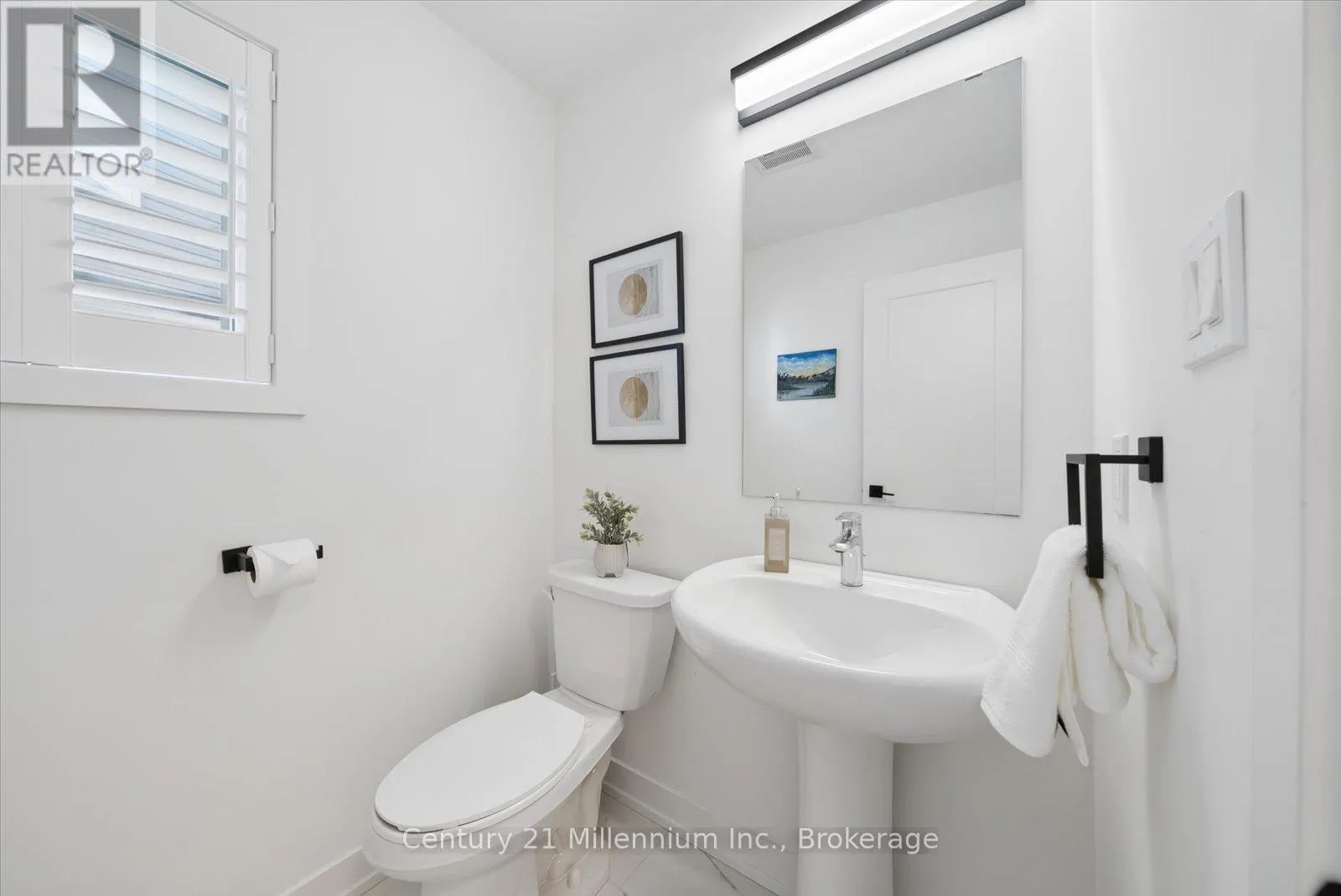 15 MAIDENS CRESCENT