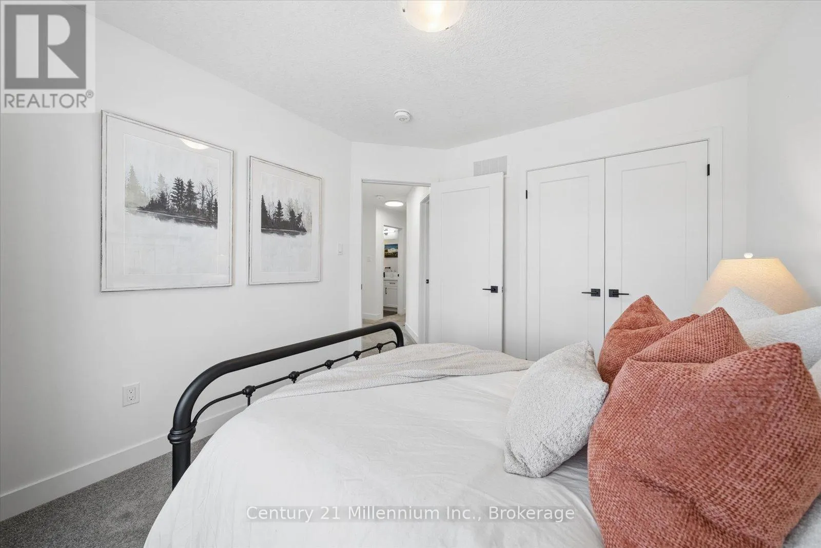 15 MAIDENS CRESCENT