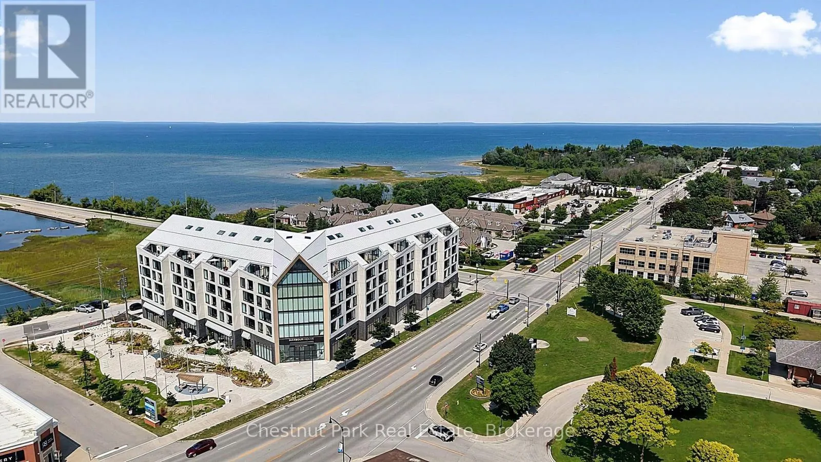 618 - 31 HURON STREET #618