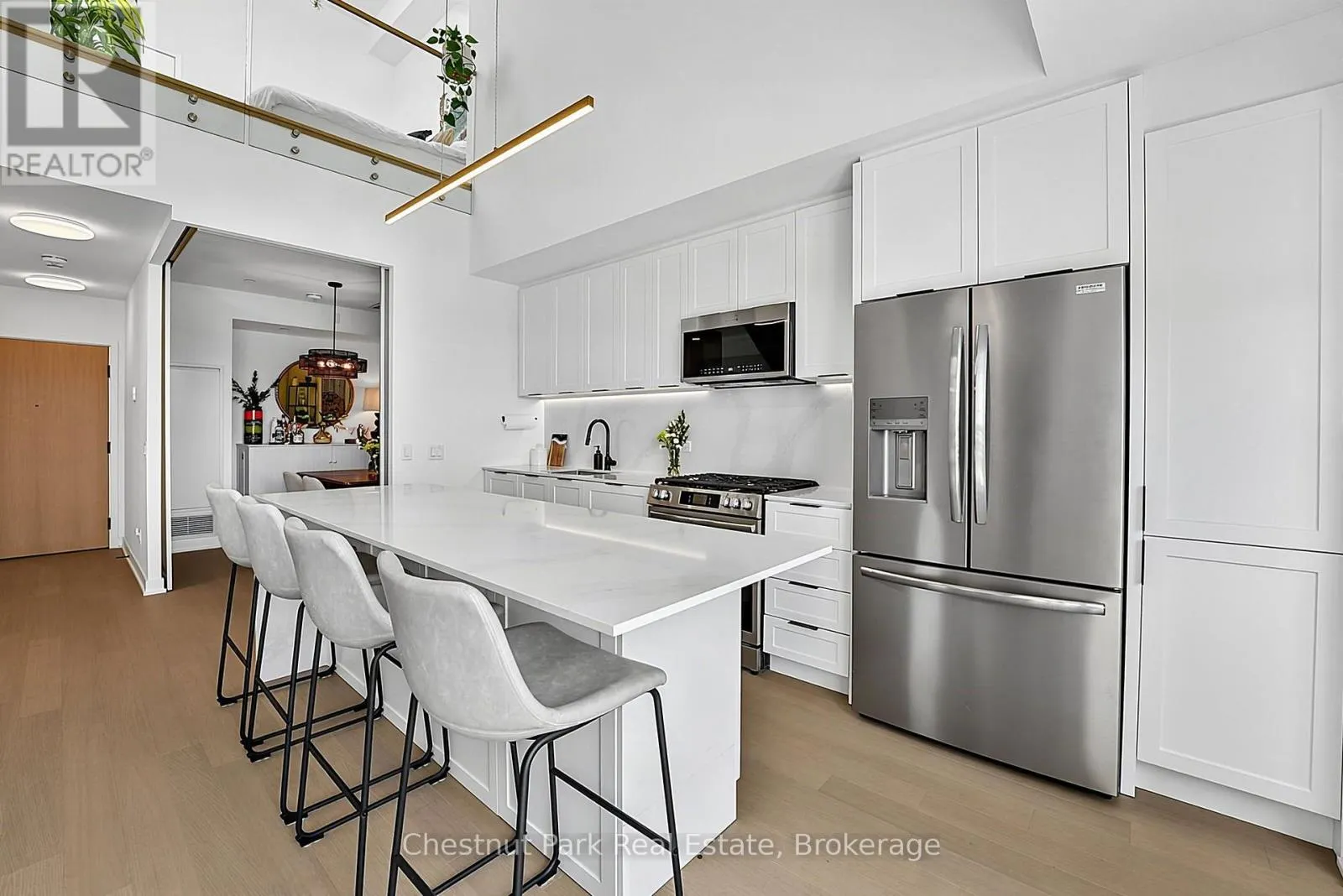 618 - 31 HURON STREET #618
