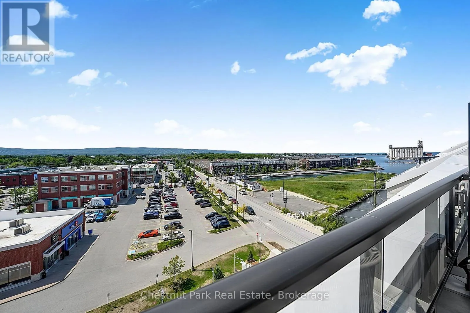 618 - 31 HURON STREET #618