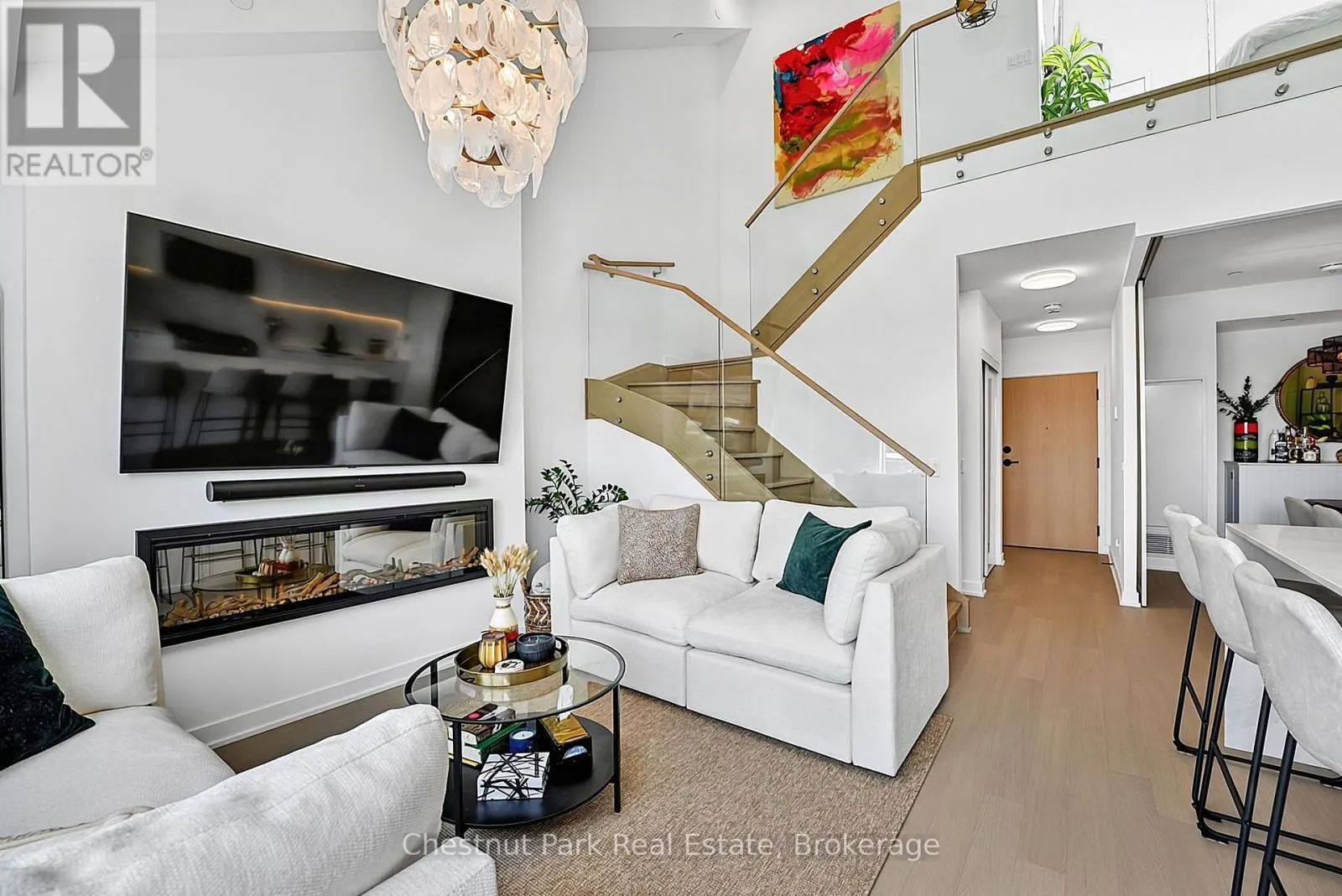 618 - 31 HURON STREET #618