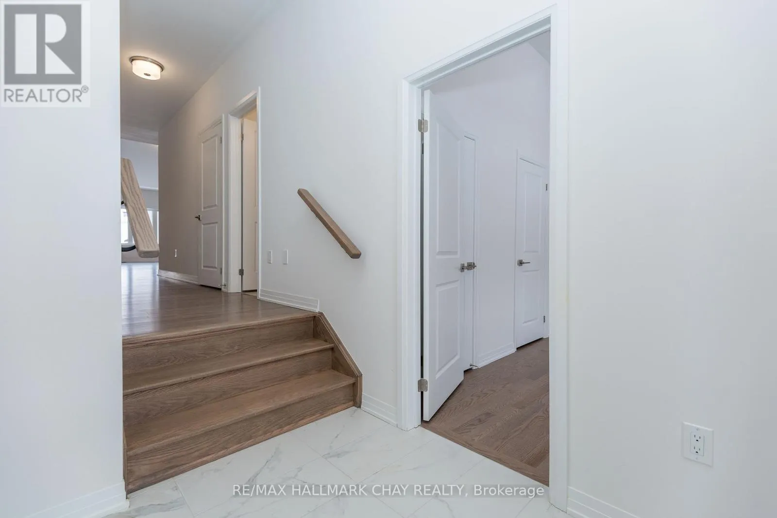 3041 SANDY ACRES AVENUE