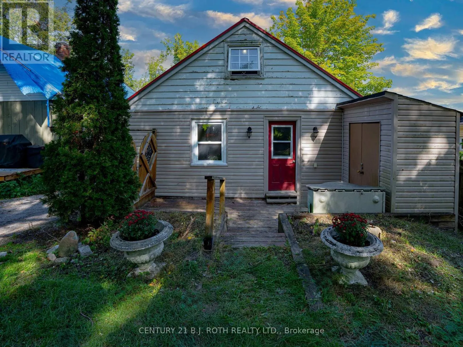 167 LACLIE STREET