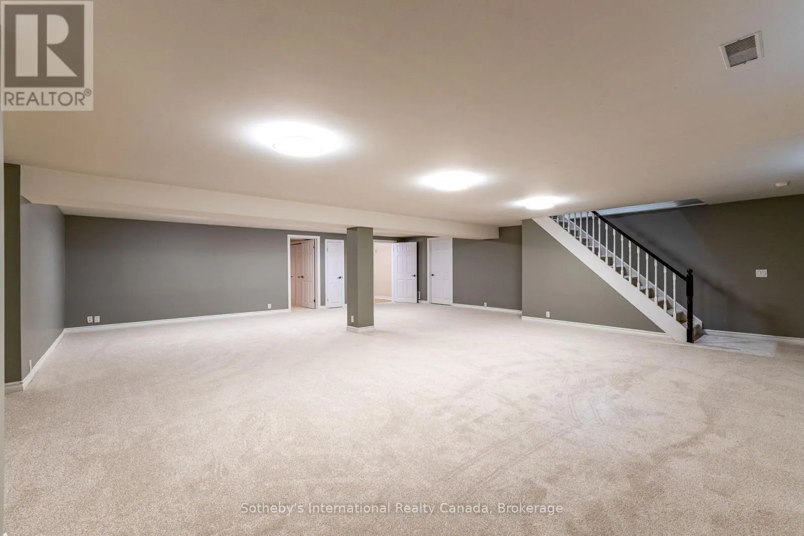 75 EDWARD STREET E