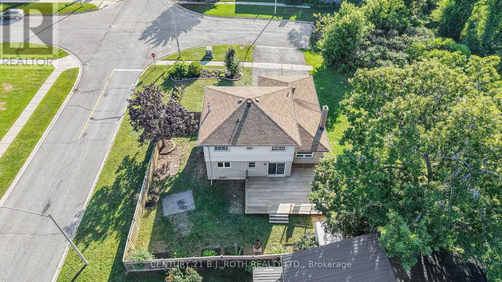 104 WOODSIDE DRIVE